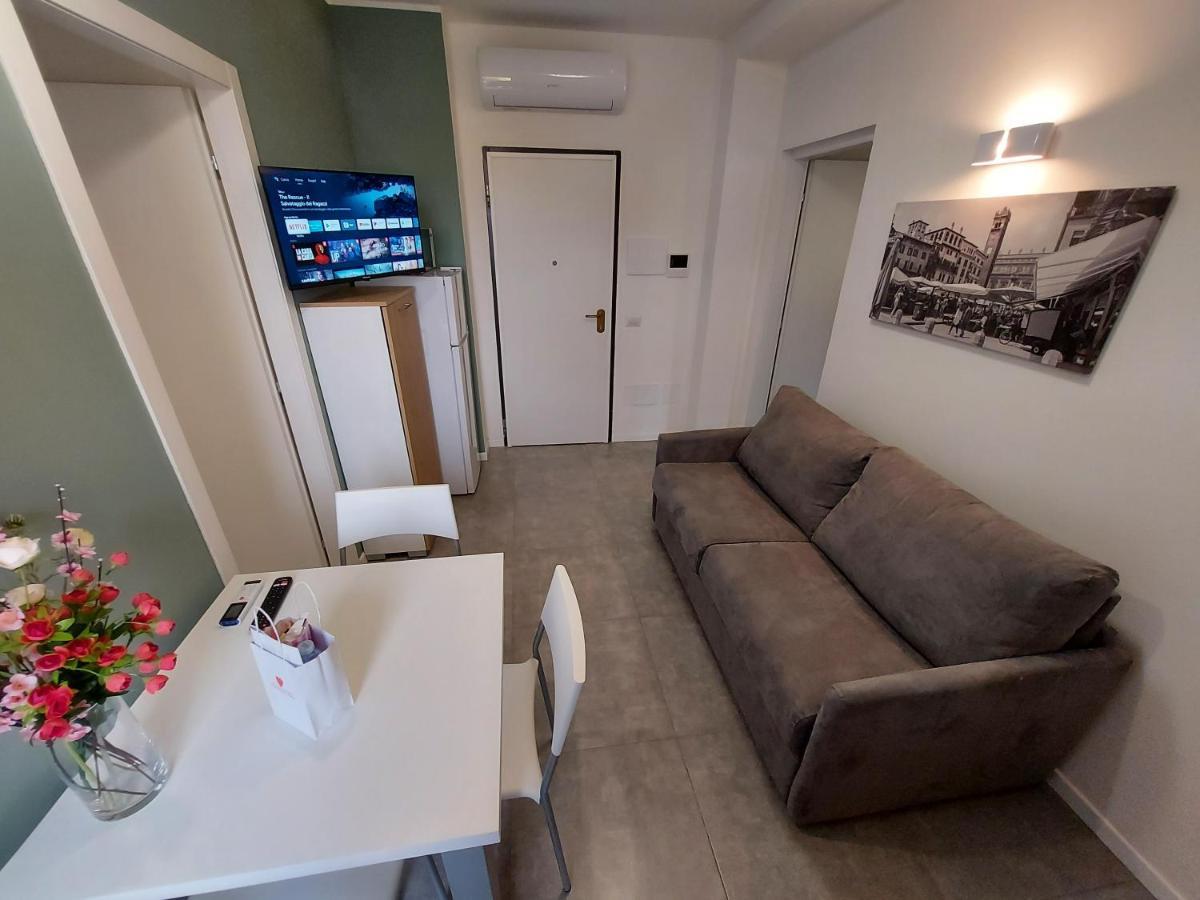 Residenza Delizia Camere & Appartamenti "Residenze Del Cuore" Verona Eksteriør billede
