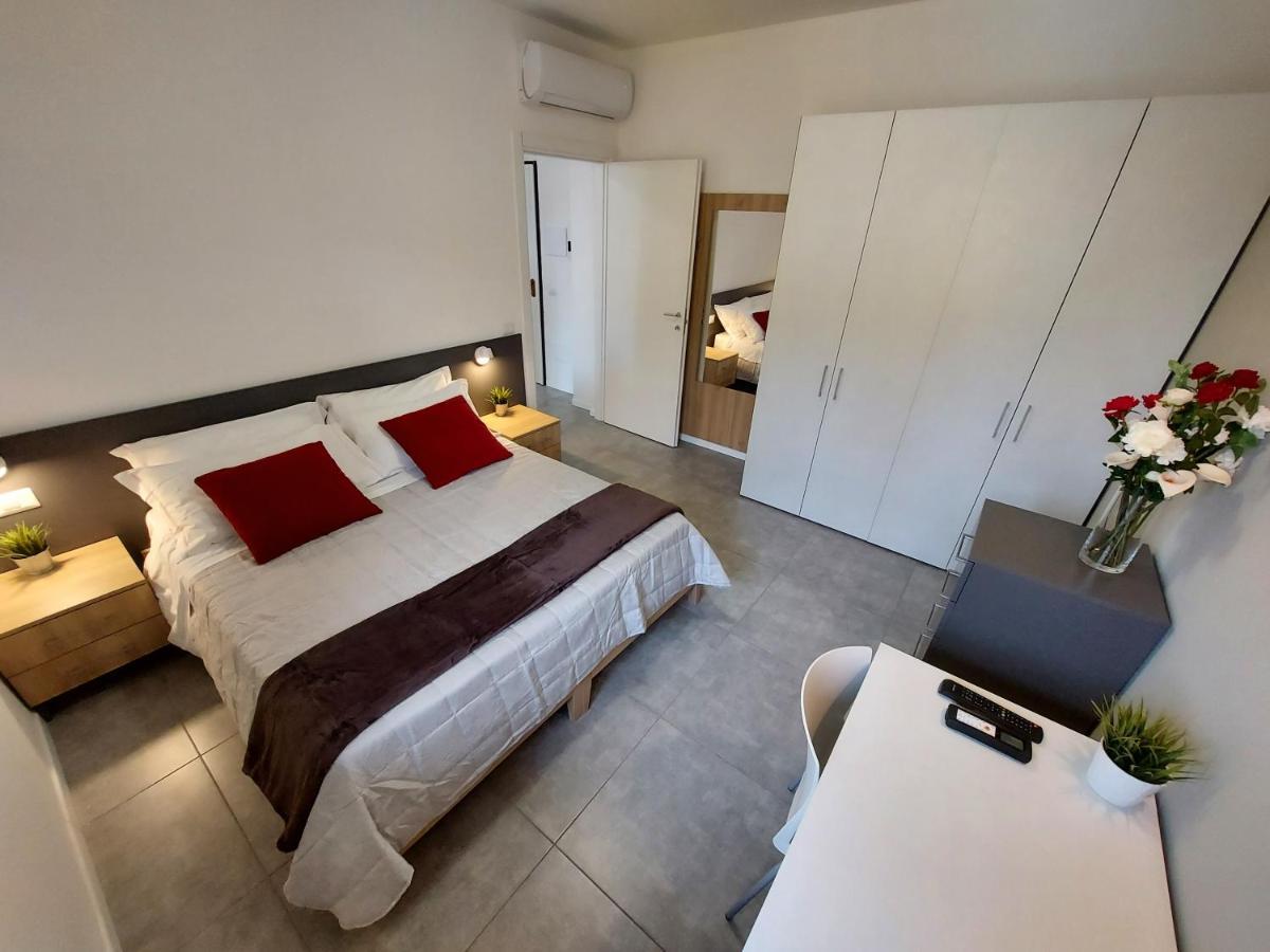 Residenza Delizia Camere & Appartamenti "Residenze Del Cuore" Verona Eksteriør billede