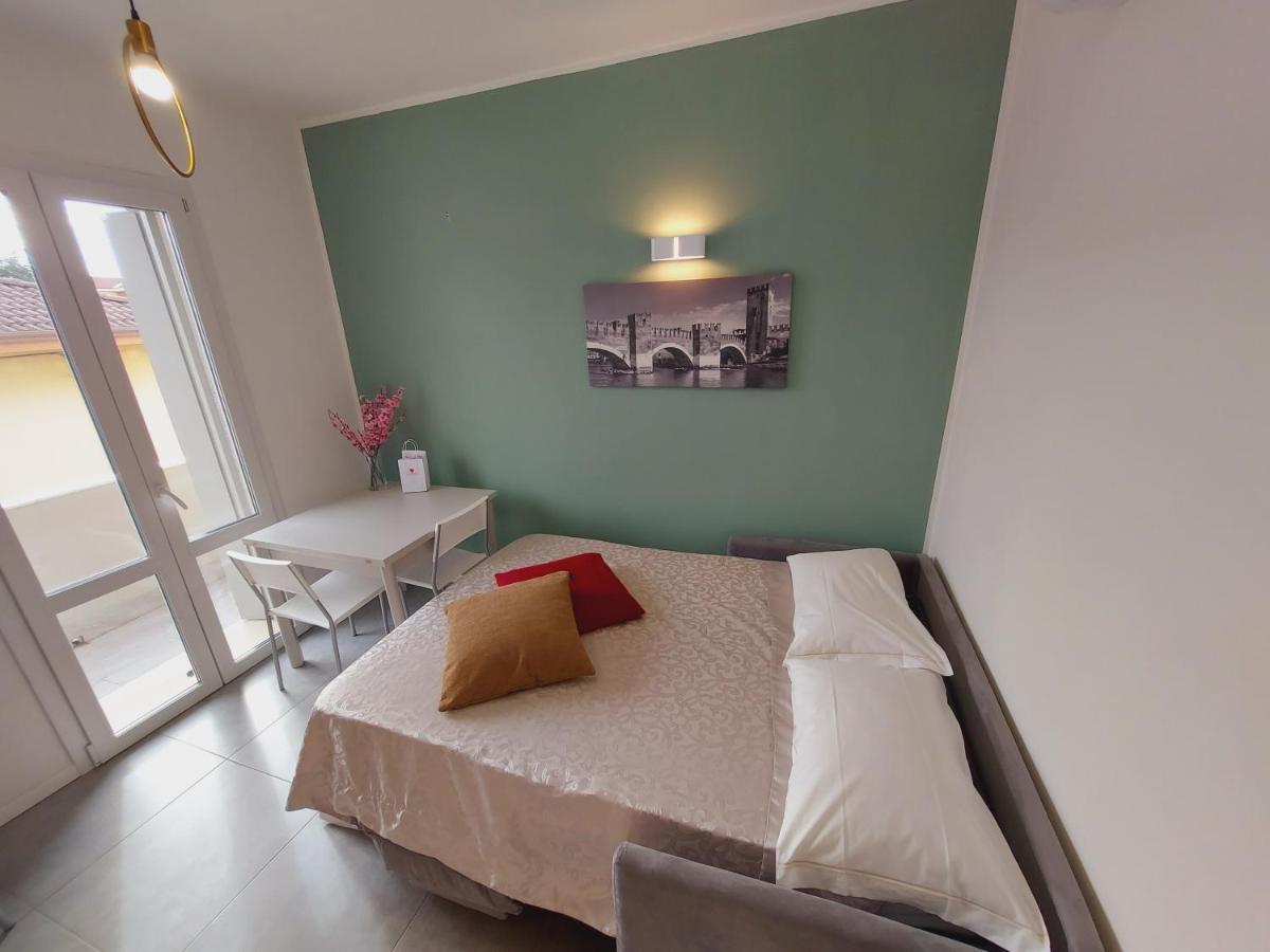 Residenza Delizia Camere & Appartamenti "Residenze Del Cuore" Verona Eksteriør billede