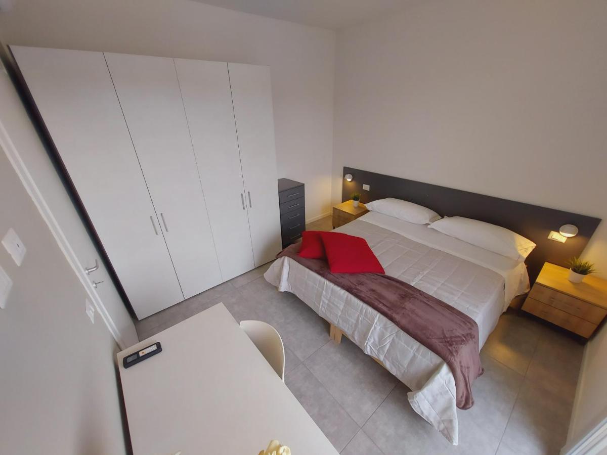 Residenza Delizia Camere & Appartamenti "Residenze Del Cuore" Verona Eksteriør billede