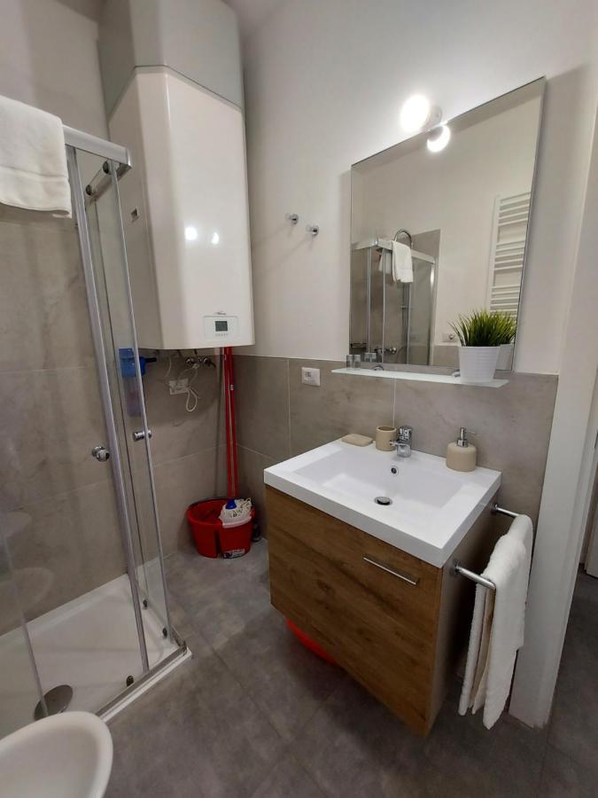 Residenza Delizia Camere & Appartamenti "Residenze Del Cuore" Verona Eksteriør billede