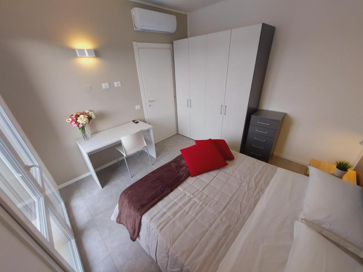 Residenza Delizia Camere & Appartamenti "Residenze Del Cuore" Verona Eksteriør billede