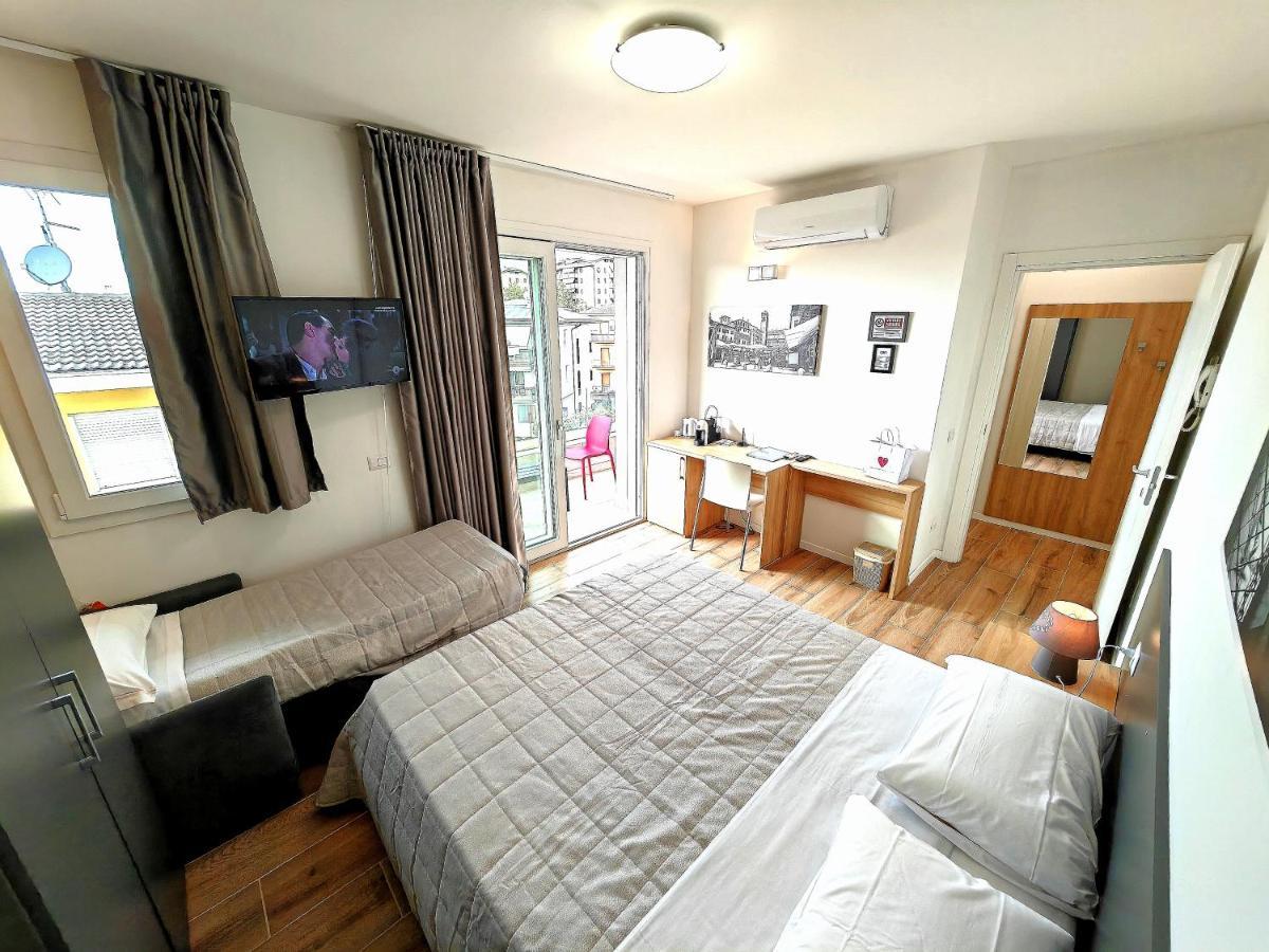 Residenza Delizia Camere & Appartamenti "Residenze Del Cuore" Verona Eksteriør billede