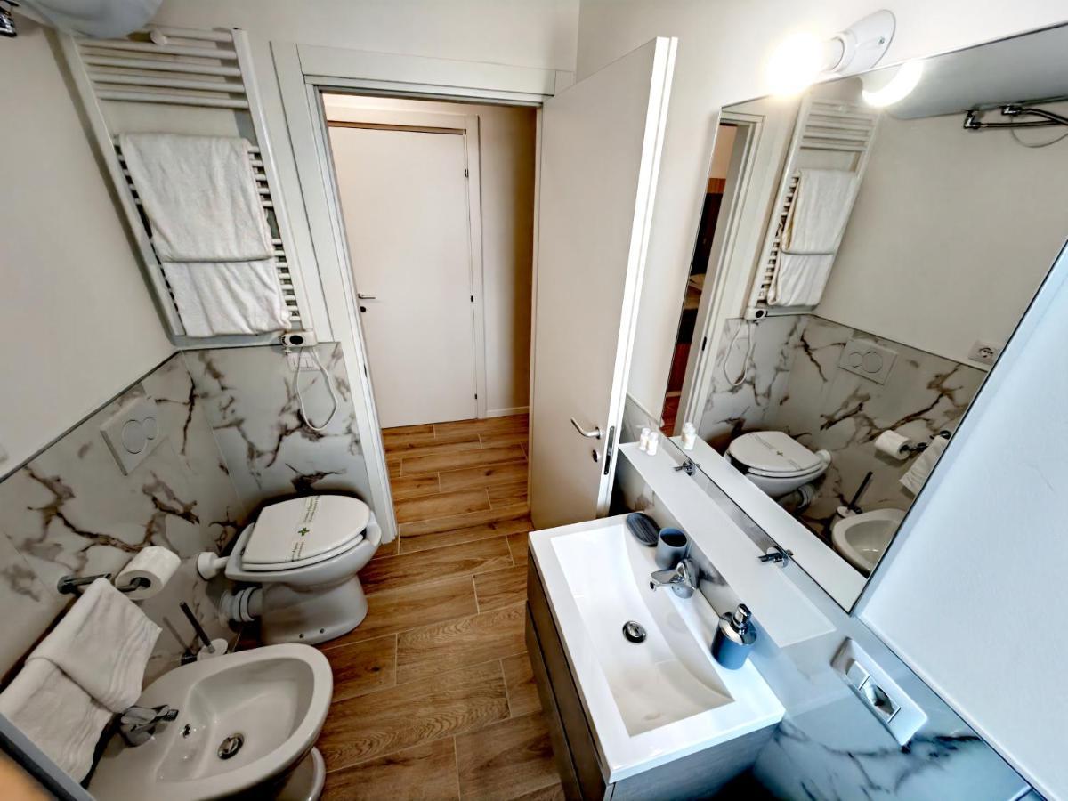 Residenza Delizia Camere & Appartamenti "Residenze Del Cuore" Verona Eksteriør billede